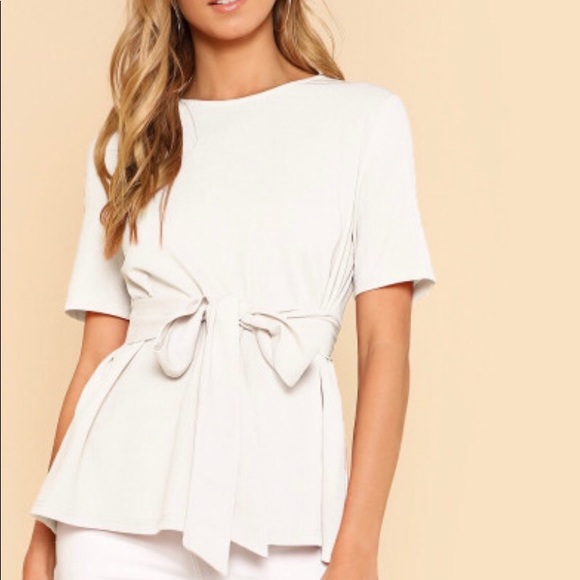 Tops - HP 🎊🎉Casual Top Large NWT